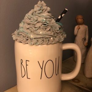 Faux whipped cream topper